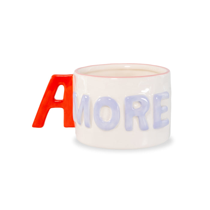 Tazza colazione in stoneware. Capacità 440 ml. Decoro amore